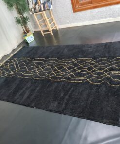 Black Mrirt Rug