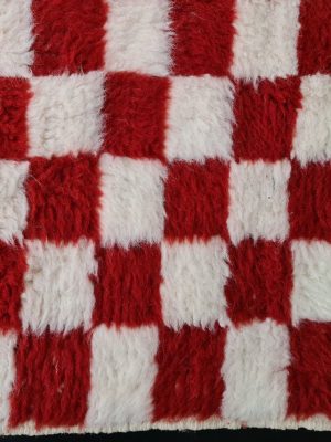 White & Red Wool