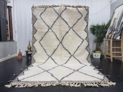 BARDE - Geometric White Rug - Moroccan Beni Ourain Rug 6x9