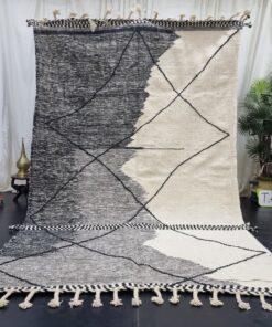 VOLKA- Abstract Berber Carpet - Zanafi Kilim Rug 6x10