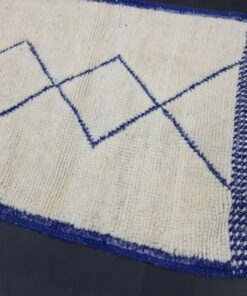 Geometric White And Blue Rug