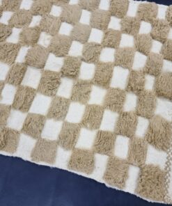 White And Beige Runner