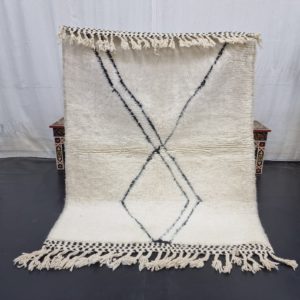 Geometric Off White And Black Rug