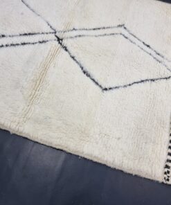 Geometric Off White And Black Rug