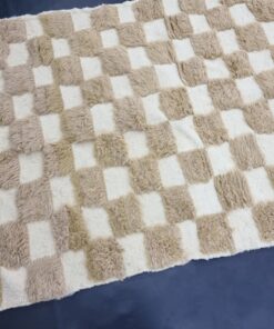 White And Beige Runner