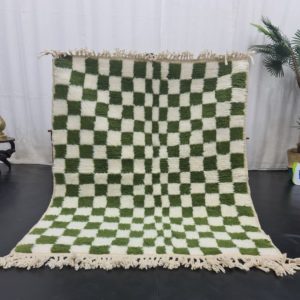 checkered rug
