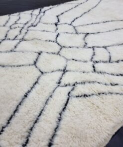 White And Black 5x8 Rug