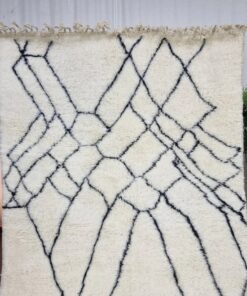 White And Black 5x8 Rug