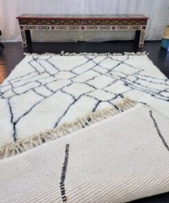 White And Black 5x8 Rug