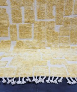 Yellow anYellow and White Checkered Rugd White Checkered Rug