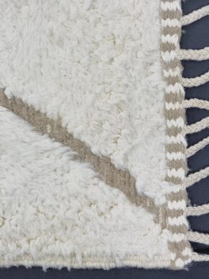 White And Beige Geometric Wool Rug