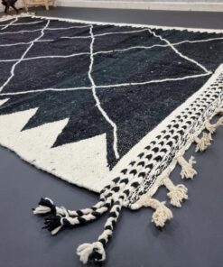 Black And White Rug