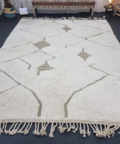 White And Beige Geometric Wool Rug
