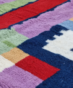white and Purple Rug