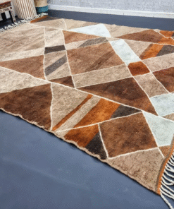 white and brown rug