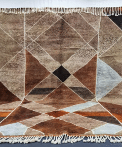 white and brown rug