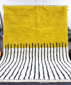 Unique Yellow and White Rug