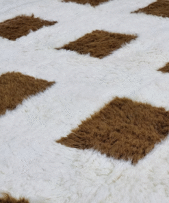 Gorgeous White and Brown Rug