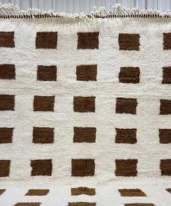 Gorgeous White and Brown Rug