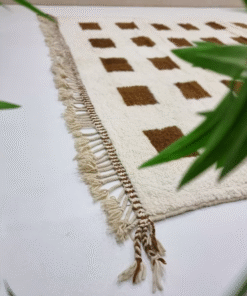 Gorgeous White and Brown Rug