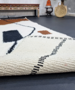 White and Brown Runner