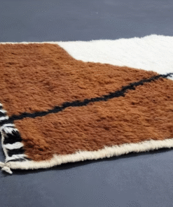 White and Brown Runner