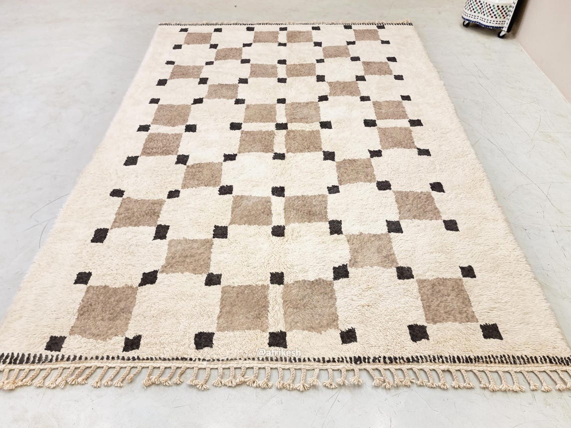 Amud – Moroccan Beni Ourain Rug Beige and White – Custom Geometric Berber Rug - Image 2