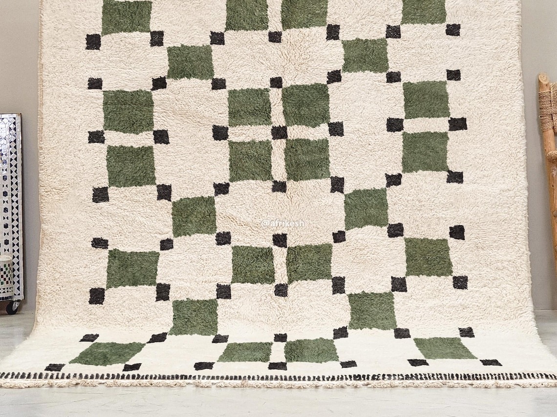 Amud – Moroccan Beni Ourain Rug Green and White – Custom Geometric Berber Rug - Image 6