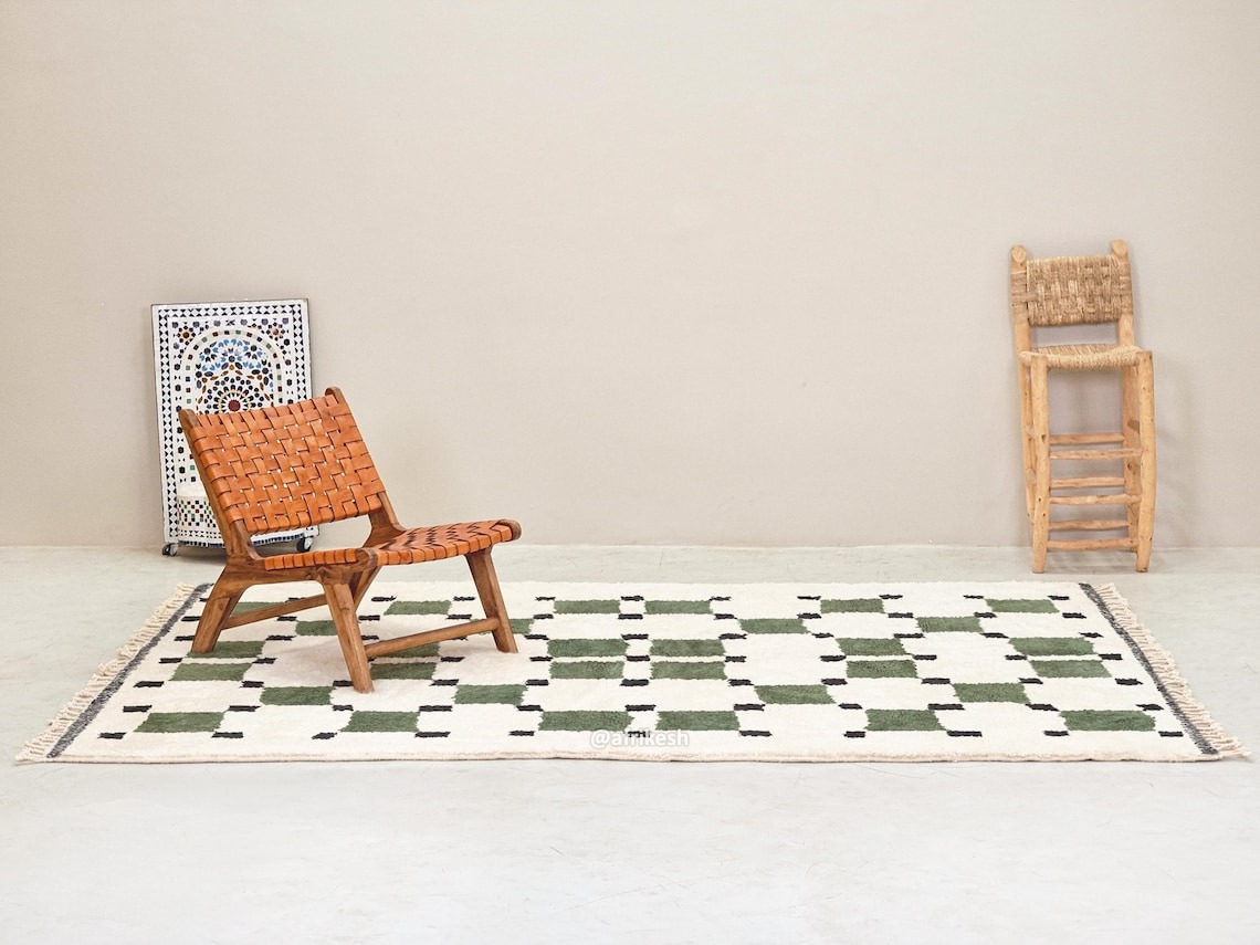 Amud – Moroccan Beni Ourain Rug Green and White – Custom Geometric Berber Rug - Image 7