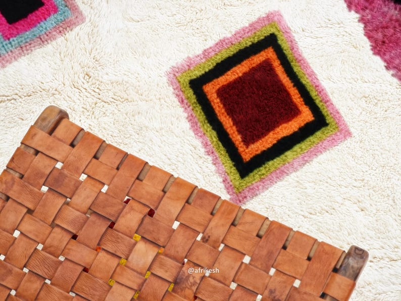 Assirem – White & Pink Rug– Beni Ourain Geometric Custom Rug - Image 5