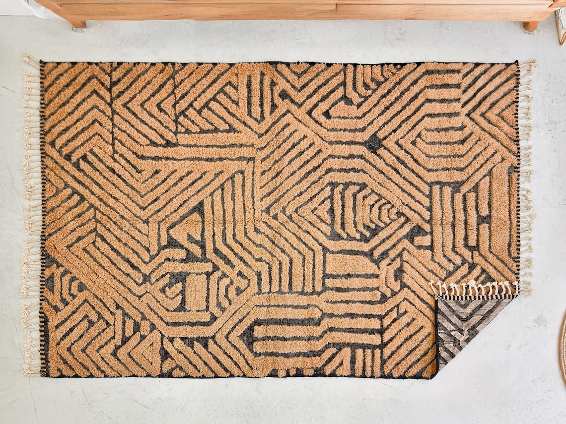 Horizon - Beni Ourain Tufted Rug – Custom Brown And Black Rug - Image 6