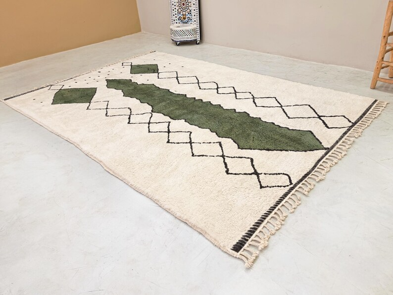 Najat– Moroccan Beni Ourain Rug white and Green– Custom Geometric Rug - Image 3