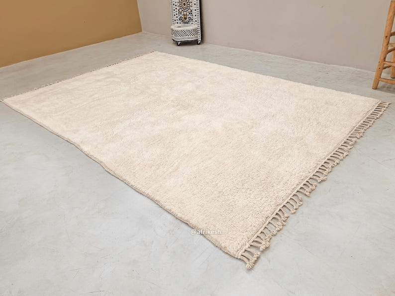 Niloofar– Beni Ourain White Rug – Moroccan Solid Carpet - Image 2