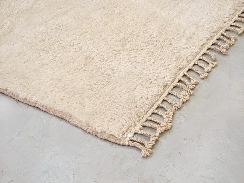 Niloofar– Beni Ourain White Rug – Moroccan Solid Carpet  6x9 - Image 6