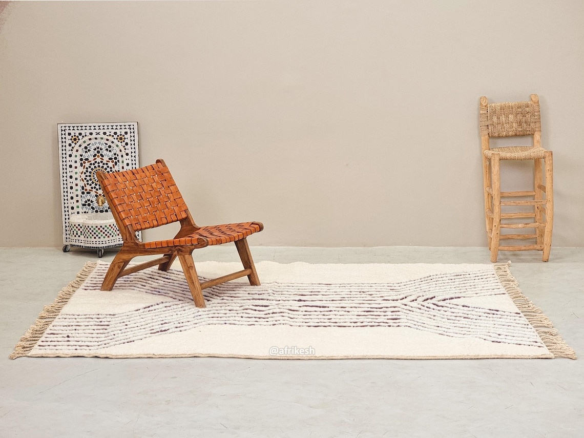 TAIBA – Beni Ourain Striped And Custom Rug – White & Deep garnet red Rug - Image 4