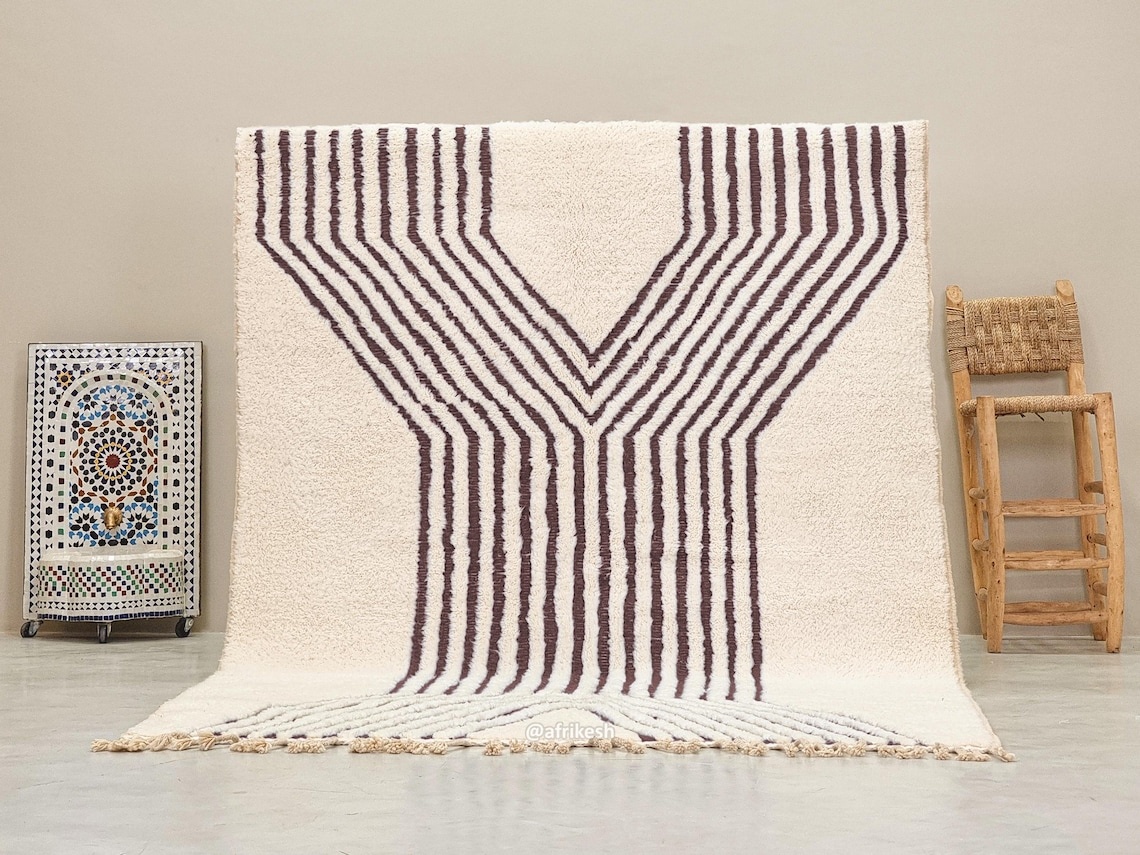 TAIBA – Beni Ourain Striped And Custom Rug – White & Deep garnet red Rug - Image 2