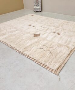 Alternative view of Tamlalt – Beige And White Rug – Beni Mrirt Geometric Custom Rug