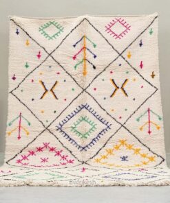 TILIWA – White and Pink Geometric Rug – Beni Ourain Custom Rug