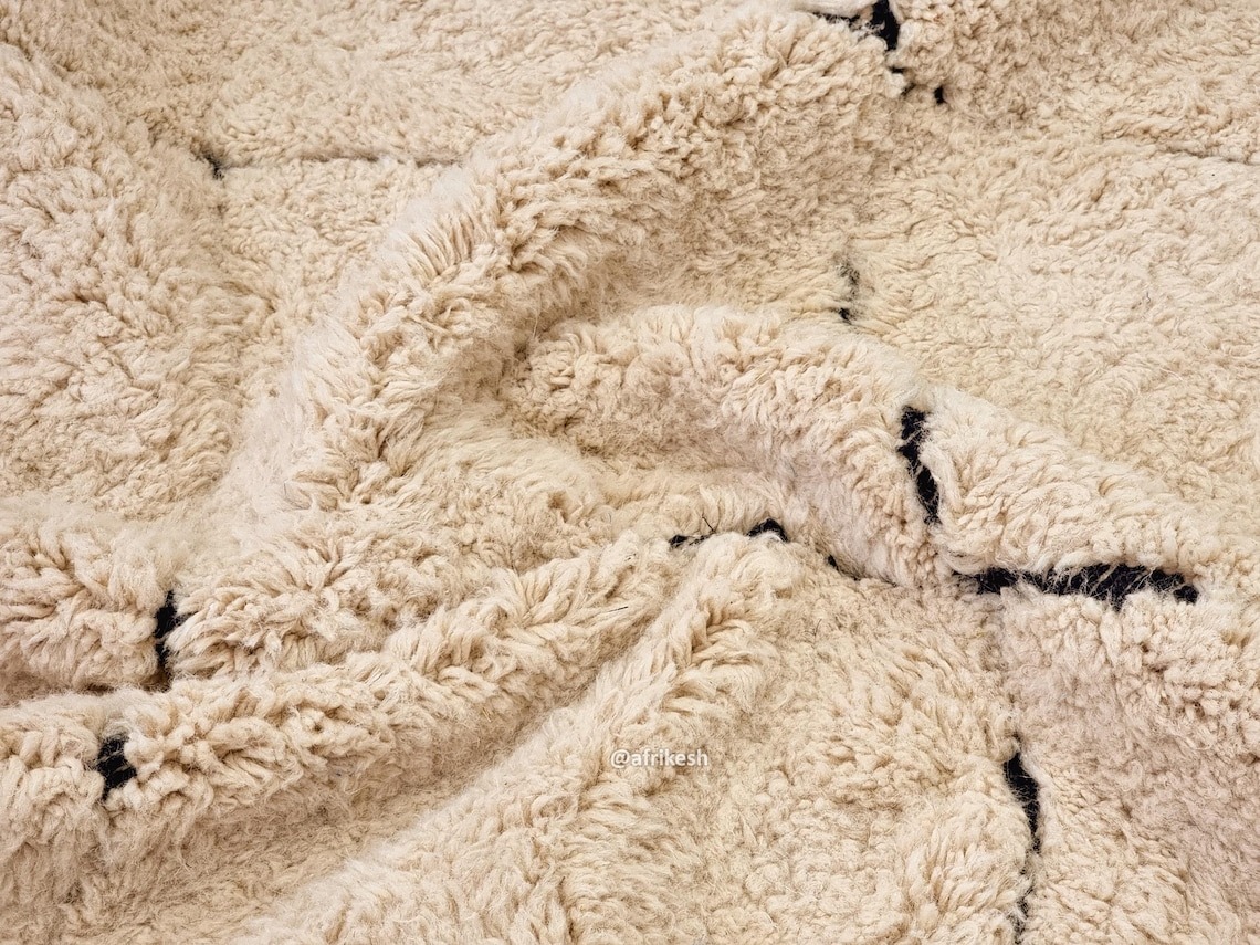 Tazirit– Moroccan Beni Ourain Beige Rug – Custom Geometric Rug - Image 10