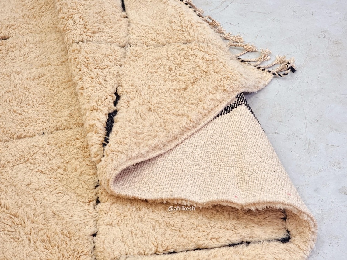 Tazirit– Moroccan Beni Ourain Beige Rug – Custom Geometric Rug - Image 9