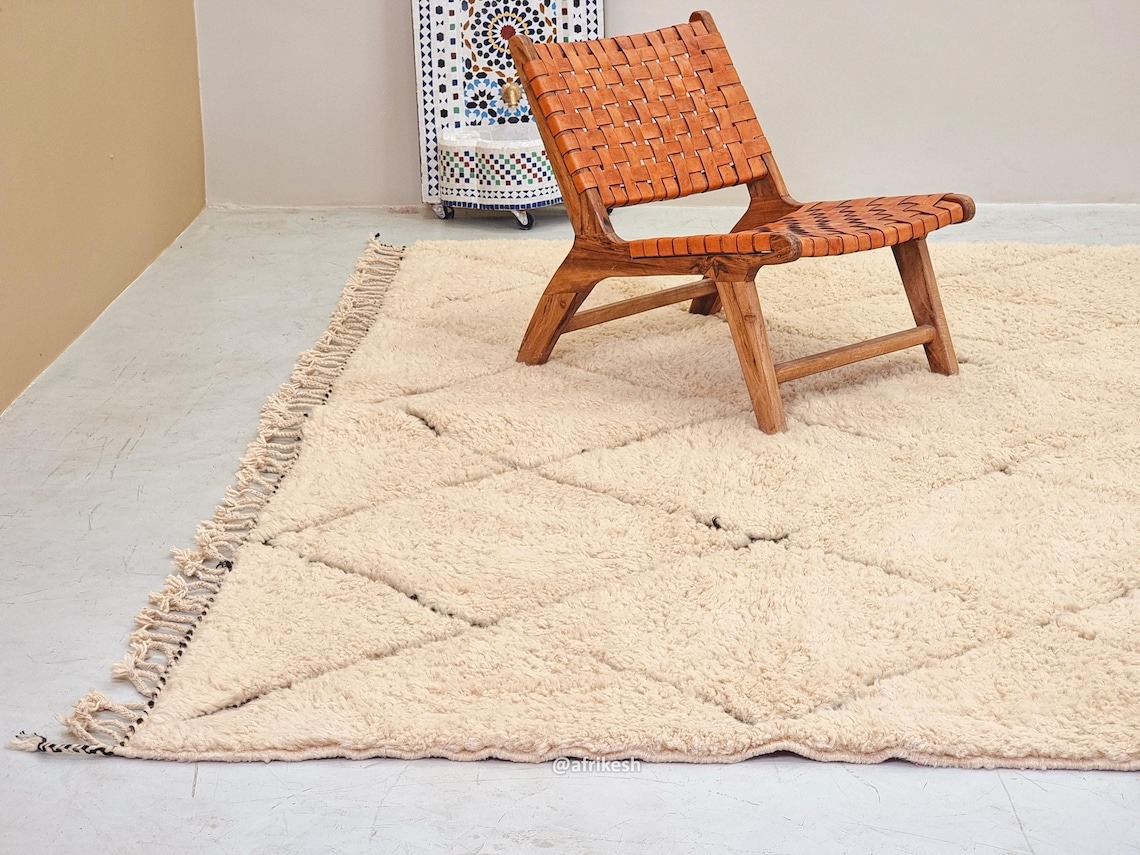 Tazirit– Moroccan Beni Ourain Beige Rug – Custom Geometric Rug - Image 5
