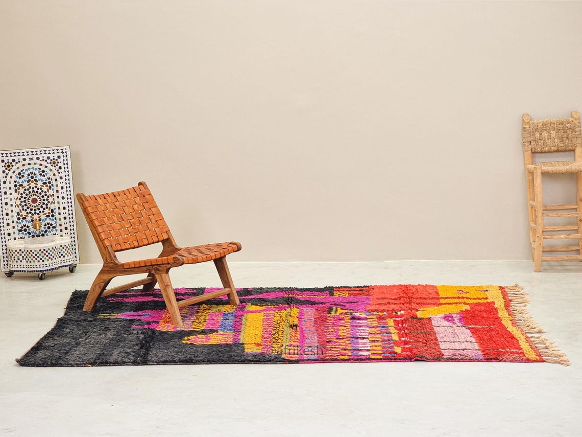 Selma- Vintage Moroccan Rug 5x8- Black and Pink Boujaad Moroccan Rug - Image 4