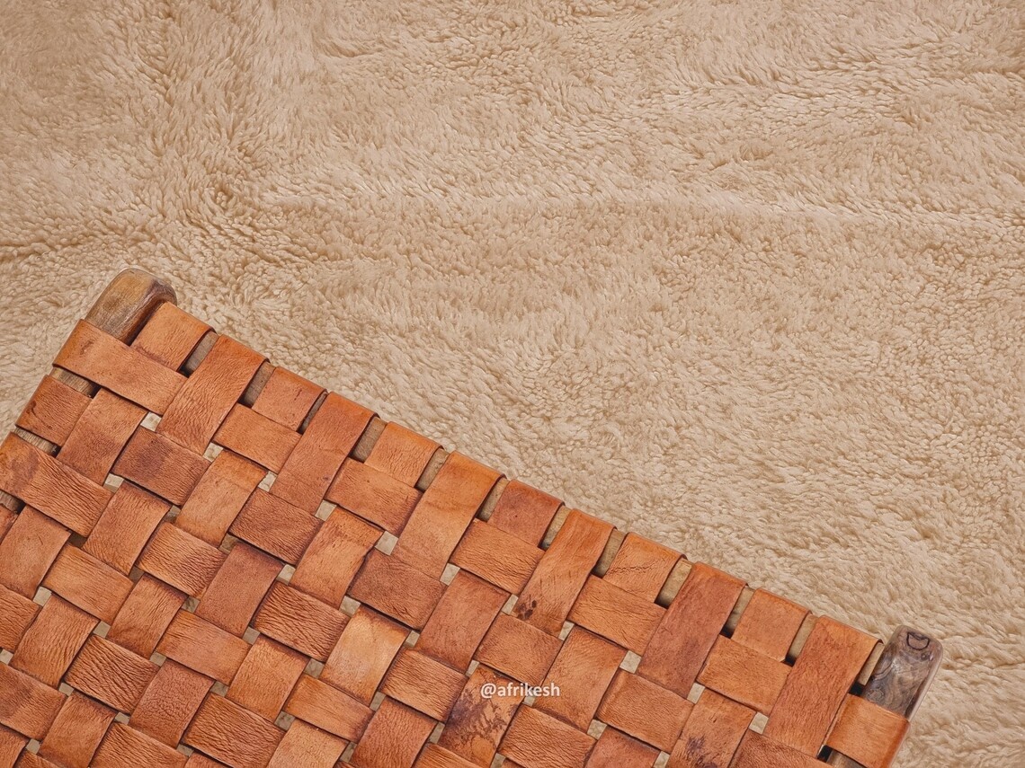 Abrid - Beni Ourain Beige And White Rug - Moroccan Striped Carpet - Image 4